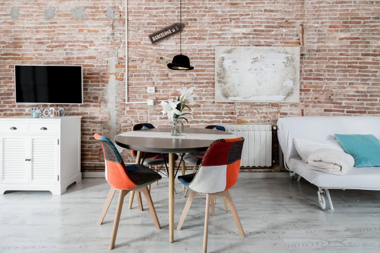 Lovely Loft Near Center