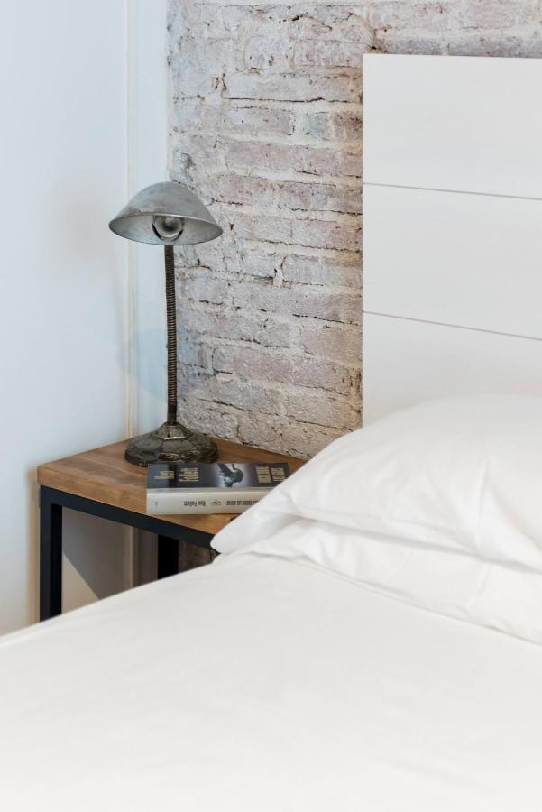 Lovely Loft Near Center Apartment *
